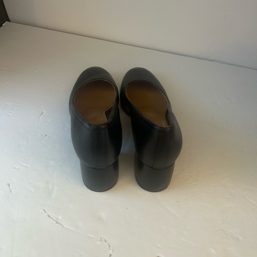 Vionic Carmel Black Nappa Heel Size 9 - Picture 3 of 6